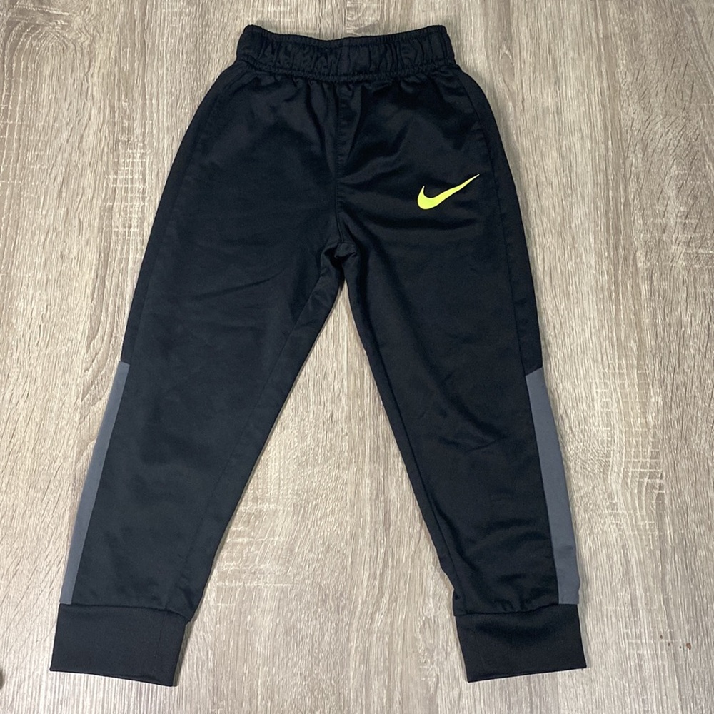 Nike Tracksuit 🧩 - Picture 5 of 8